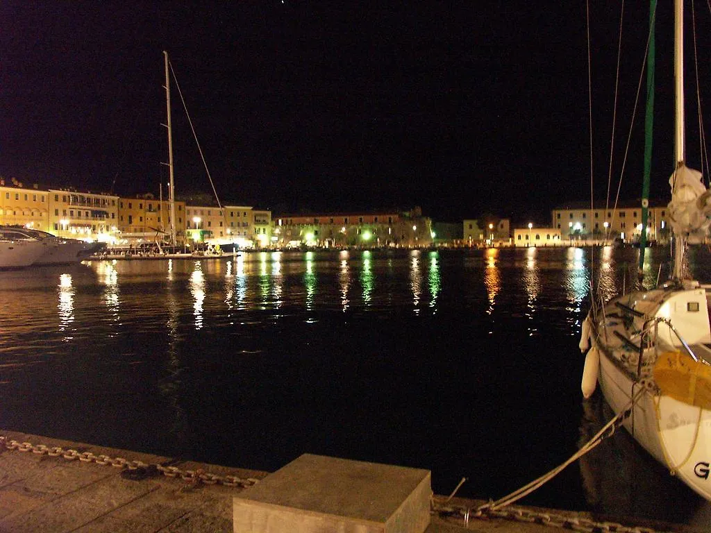 Appartamenti Valcarene Portoferraio 0*,
